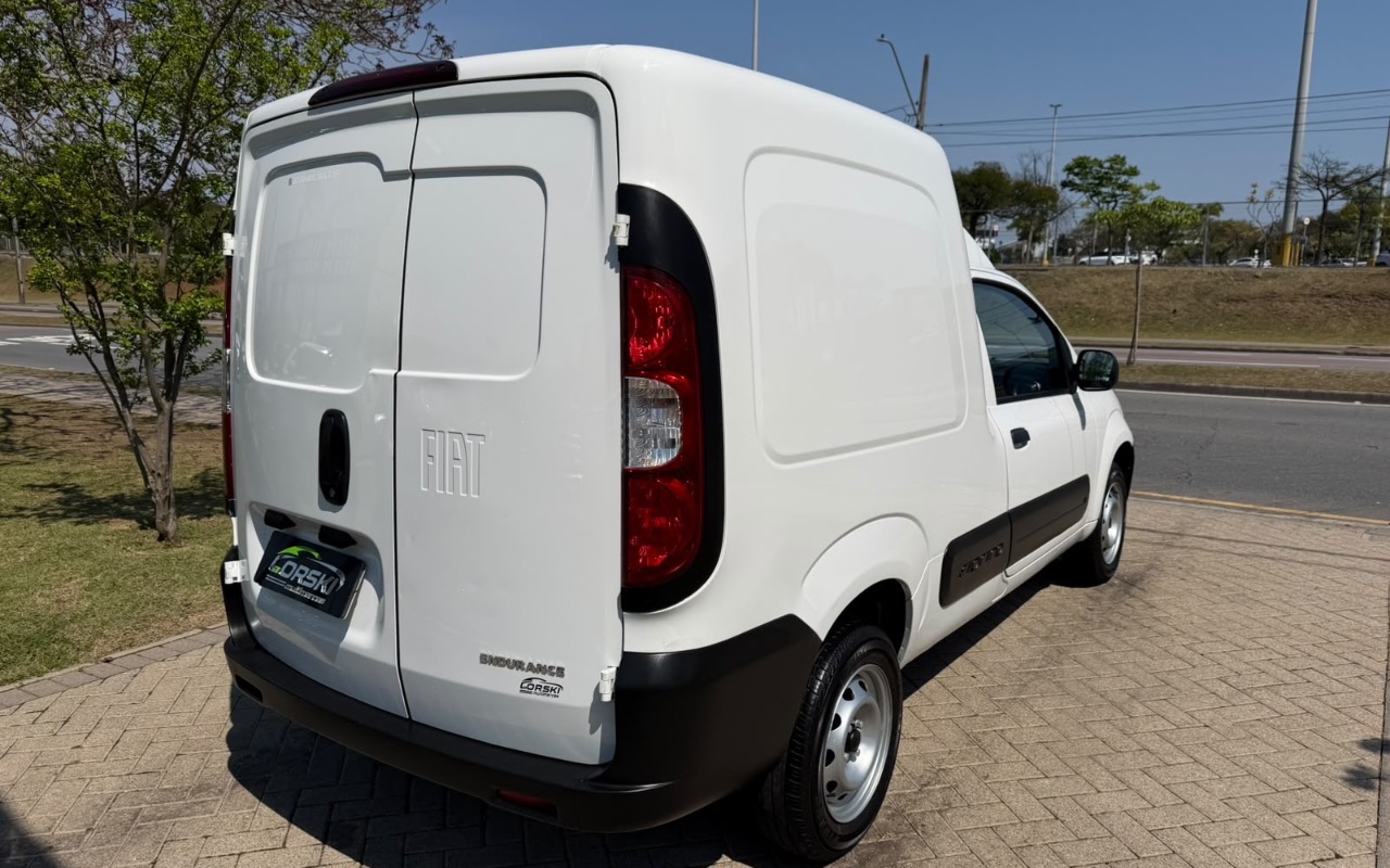 imagem-https://www.socarrao.com.br/sc-vehicle-images-prod/4030394/1790088782015-YzFiMTdmMmItYWE4Mi00ODQxLWE3NGUtOTI5OGUyYjZiODdjLmpwZWc.jpeg