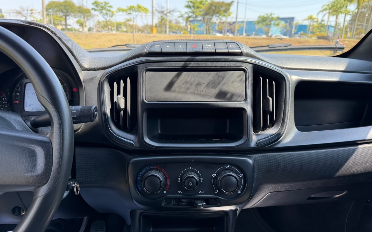 imagem-https://www.socarrao.com.br/sc-vehicle-images-prod/4030394/1790088782489-YzIzZWJhZDctYjE0OS00MGE0LWIzYTQtMjczMTNmMTAzYTQxLmpwZWc.jpeg