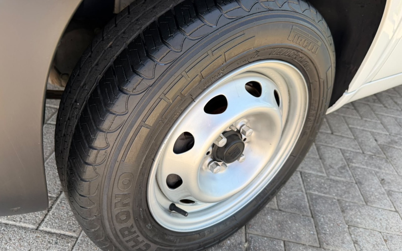 imagem-https://www.socarrao.com.br/sc-vehicle-images-prod/4030394/1790088782924-ZTRmMTVlOTYtZjY5Mi00Yzk4LThiMTEtZjYxZDY0Yzk1ZDU5LmpwZWc.jpeg
