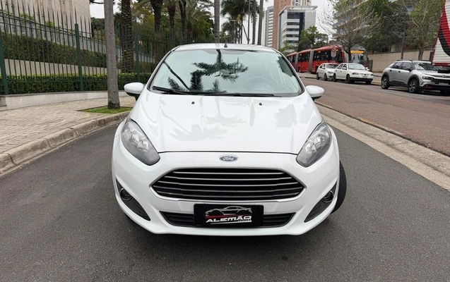 imagem-https://www.socarrao.com.br/sc-vehicle-images-prod/4030400/1791207914351-8228696_2_B_40a0a111d4.jpeg