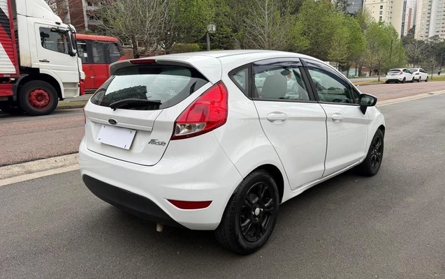 imagem-https://www.socarrao.com.br/sc-vehicle-images-prod/4030400/1791207914355-8228696_6_B_02b3adfbaf.jpeg