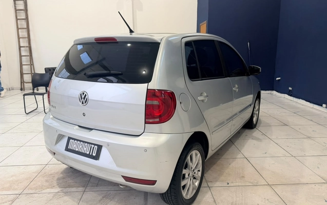 imagem-https://www.socarrao.com.br/sc-vehicle-images-prod/4030405/1790088898499-7_105915.jpg
