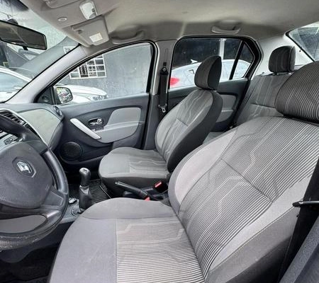 imagem-https://www.socarrao.com.br/sc-vehicle-images-prod/4030411/1790089292136-8473820_7_B_5c2286d841.jpeg