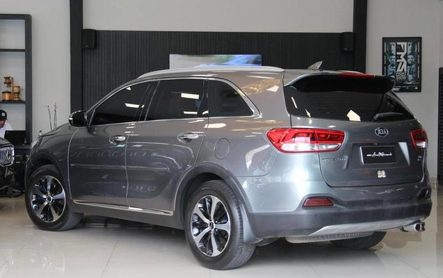 imagem-https://www.socarrao.com.br/sc-vehicle-images-prod/4030413/1790088950122-8488021_6_B_ffb5f4b82d.jpeg