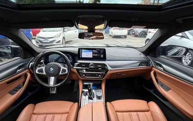 imagem-https://www.socarrao.com.br/sc-vehicle-images-prod/4030415/1790089268041-NzY5NjE0OV8yNF9CX2IzODcxZGM4N2IuanBlZw.jpeg
