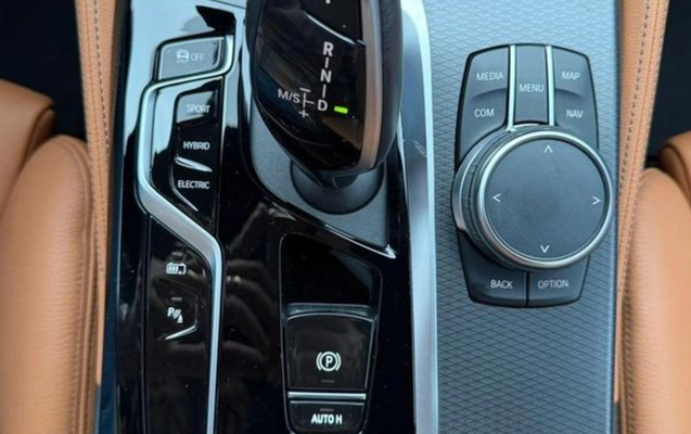 imagem-https://www.socarrao.com.br/sc-vehicle-images-prod/4030415/1790089269527-NzY5NjE0OV8xN19CXzk2Zjg3OWQxODEuanBlZw.jpeg