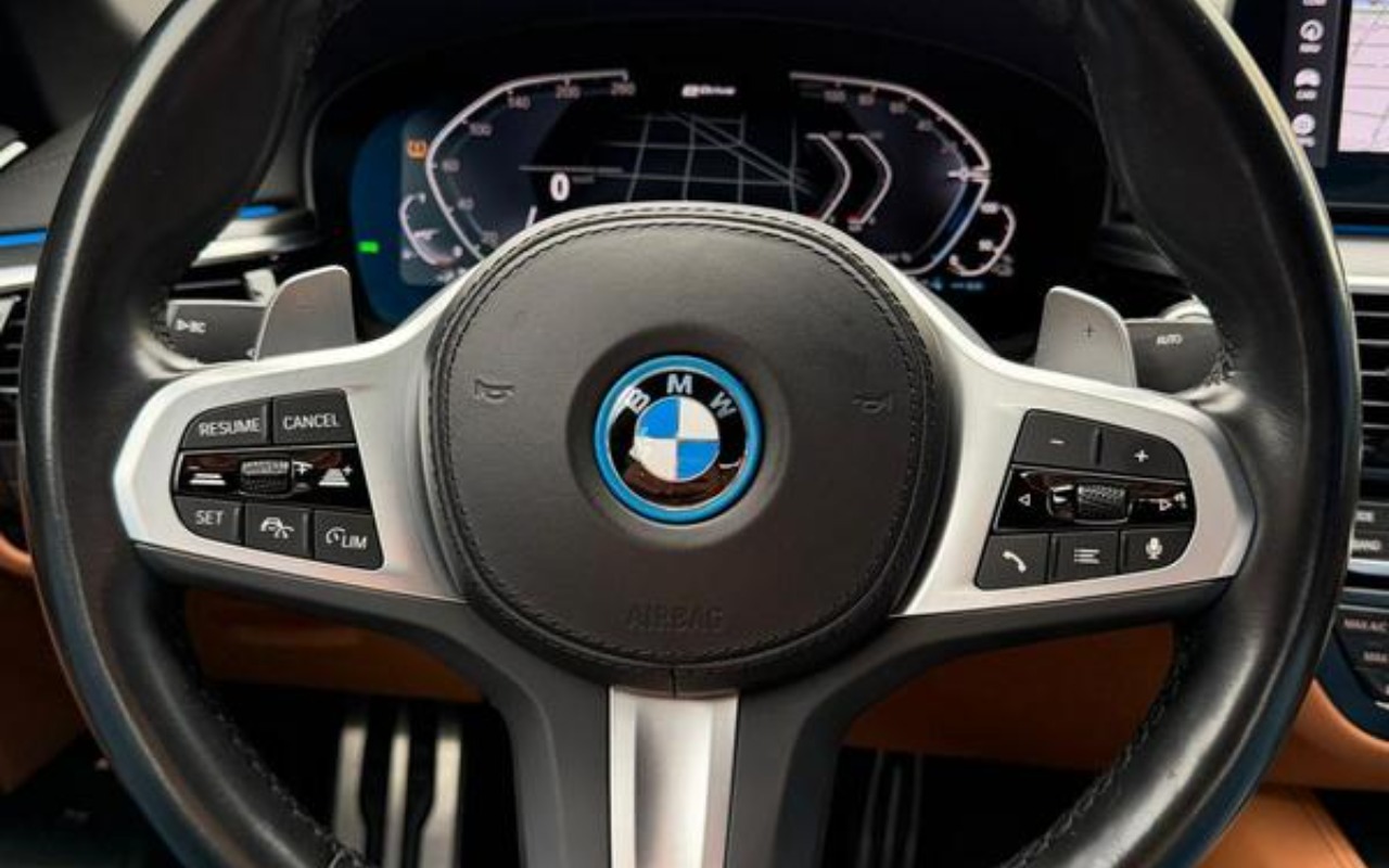 imagem-https://www.socarrao.com.br/sc-vehicle-images-prod/4030415/1790089269897-NzY5NjE0OV8xN19CX2I5YzZhZmRhNzMuanBlZw.jpeg