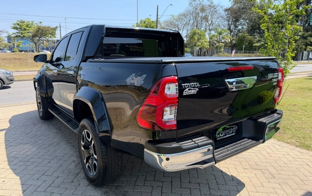 imagem-https://www.socarrao.com.br/sc-vehicle-images-prod/4030453/1790089096019-ZjZlNDQ0NWQtMTI4ZC00NTEyLThjZGEtOGU3ZTViMjQ4OTUxLmpwZWc.jpeg