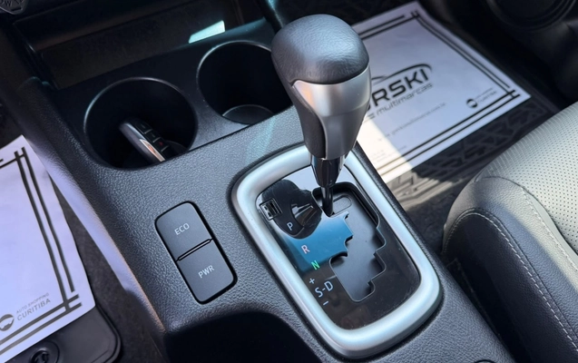 imagem-https://www.socarrao.com.br/sc-vehicle-images-prod/4030453/1790089096930-MTgzMzYxNjYtOWIyMC00OTZjLTgwYTgtY2FkMDNiZTVlMDgyLmpwZWc.jpeg