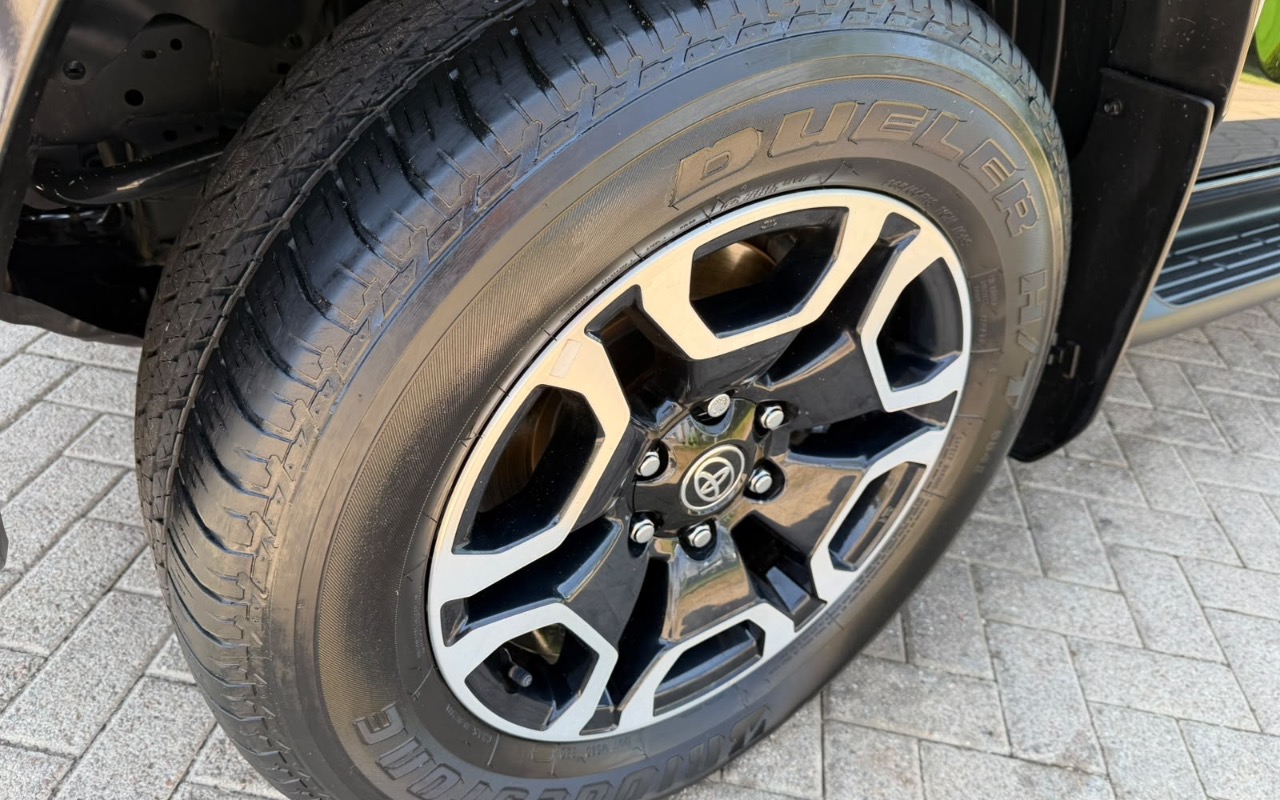 imagem-https://www.socarrao.com.br/sc-vehicle-images-prod/4030453/1790089097084-OGVmMGFmNjUtYjNjYi00MTllLWE5YjQtMzVmYWUxZjJhOGQ1LmpwZWc.jpeg