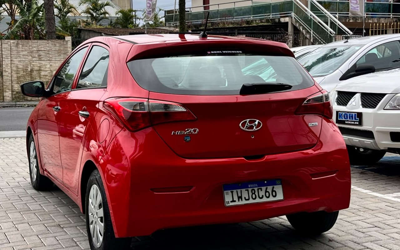 imagem-https://www.socarrao.com.br/sc-vehicle-images-prod/4030455/1790089104364-V2hhdHNBcHAgSW1hZ2UgMjAyNi0wOS0yMiBhdCAxMS40MS4zMiAoMSkuanBlZw.jpeg