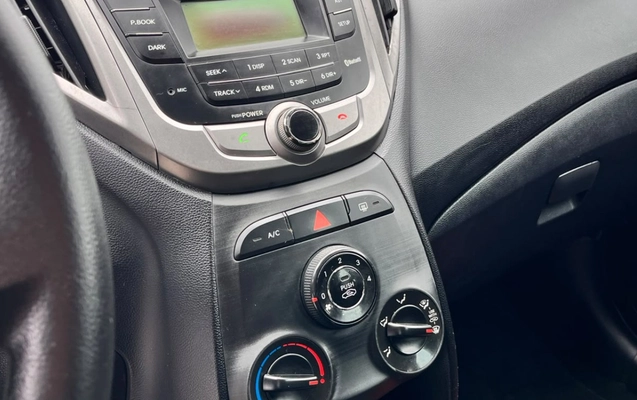 imagem-https://www.socarrao.com.br/sc-vehicle-images-prod/4030455/1790089105038-V2hhdHNBcHAgSW1hZ2UgMjAyNi0wOS0yMiBhdCAxMS40MS4zNCAoMSkuanBlZw.jpeg