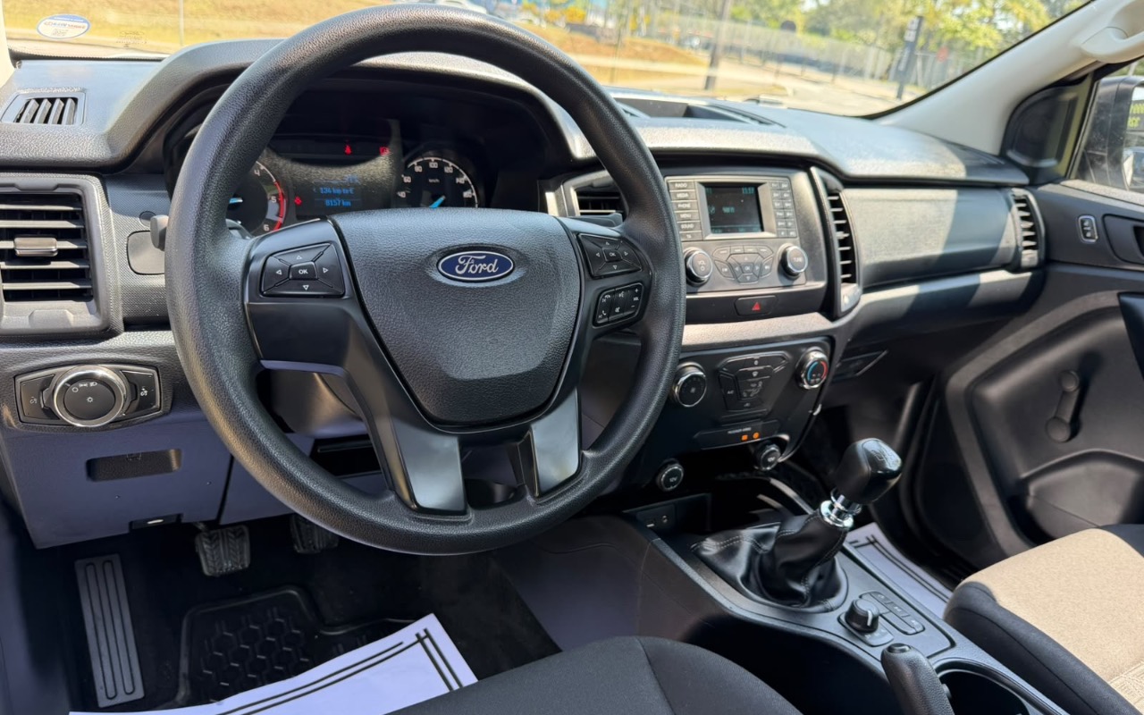 imagem-https://www.socarrao.com.br/sc-vehicle-images-prod/4030614/1790089329360-M2Q5NTliYjgtYWQxZS00ODNlLWJjZjgtZjczZjI0ZjRlOGQ3LmpwZWc.jpeg