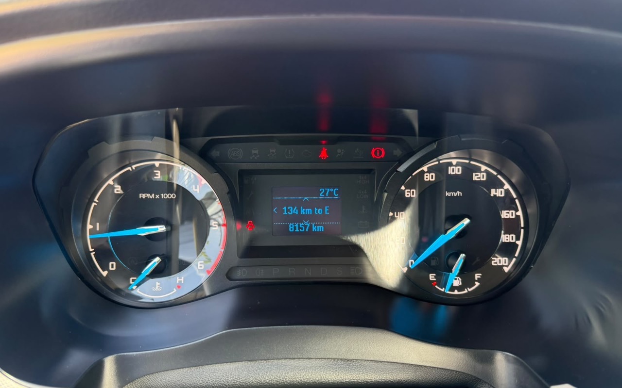 imagem-https://www.socarrao.com.br/sc-vehicle-images-prod/4030614/1790089329495-ZTVkZjU3ODUtZWI5YS00ZDk5LWIxNWItNzFiMjFkMTNjMzFkLmpwZWc.jpeg