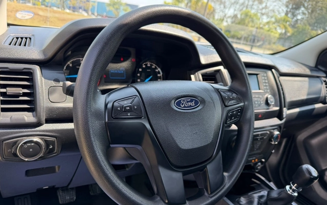 imagem-https://www.socarrao.com.br/sc-vehicle-images-prod/4030614/1790089329733-YTEyYmVlZDMtZjk3Yi00Zjk0LWI2MTEtODI2YmUyN2Q4YjY2LmpwZWc.jpeg