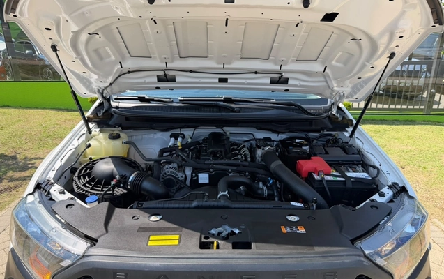 imagem-https://www.socarrao.com.br/sc-vehicle-images-prod/4030614/1790089330345-YTcyMDQyMDItOGIzNC00NzJjLWE1NTYtYTMyZWM3NzM0MWQyLmpwZWc.jpeg