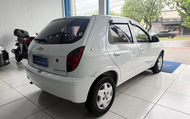 imagem-https://www.socarrao.com.br/sc-vehicle-images-prod/4030676/1790089787266-7881508_8_B_0674dd351f.jpeg