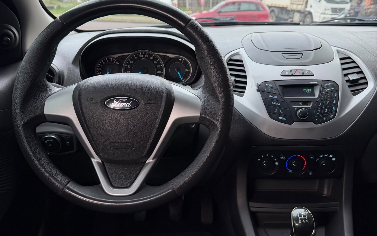 imagem-https://www.socarrao.com.br/sc-vehicle-images-prod/4030717/1790271098235-NzE5YjgwN2UtMDU5MS00MWZhLWEyMDUtYmM3NDk2ZTExYzJhLmpwZWc.jpeg
