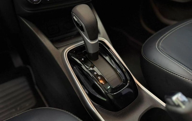 imagem-https://www.socarrao.com.br/sc-vehicle-images-prod/4030769/1790090845295-8490937_0_B_f4f406d13c.jpeg