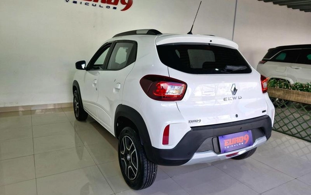 imagem-https://www.socarrao.com.br/sc-vehicle-images-prod/4030771/1790089893244-8377937_7_B_2c1197cbb2.jpeg