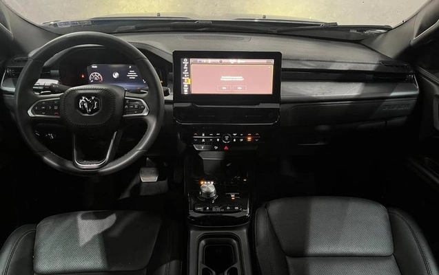 imagem-https://www.socarrao.com.br/sc-vehicle-images-prod/4030786/1790269771489-8500823_5_B_907cd9d66e.jpeg