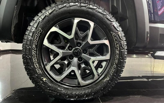 imagem-https://www.socarrao.com.br/sc-vehicle-images-prod/4030786/1790269771498-8500823_10_B_61da20011e.jpeg