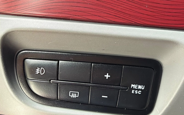 imagem-https://www.socarrao.com.br/sc-vehicle-images-prod/4030831/1790271182845-N2UwYjVjZGEtYTNlNi00NmY4LWEyMmMtZDQ3OWM2NWFmZmVjLmpwZWc.jpeg