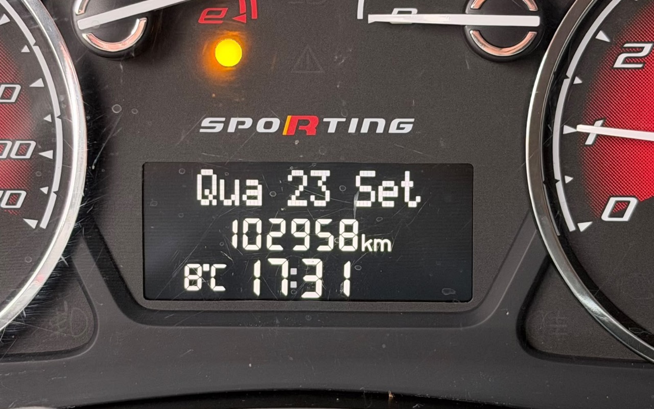 imagem-https://www.socarrao.com.br/sc-vehicle-images-prod/4030831/1790271183118-MGI1YjczNWYtYTM5Zi00ZWIzLTg0NjMtMTdjZjk4MTAwMDQ2LmpwZWc.jpeg