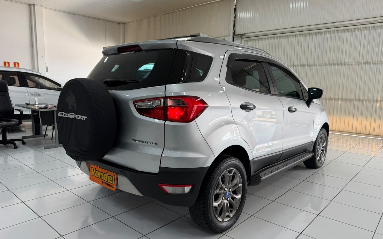 imagem-https://www.socarrao.com.br/sc-vehicle-images-prod/4031059/1790090498484-V2hhdHNBcHAgSW1hZ2UgMjAyNi0wOS0yMiBhdCAxMi4wNy4xMCAoMykuanBlZw.jpeg