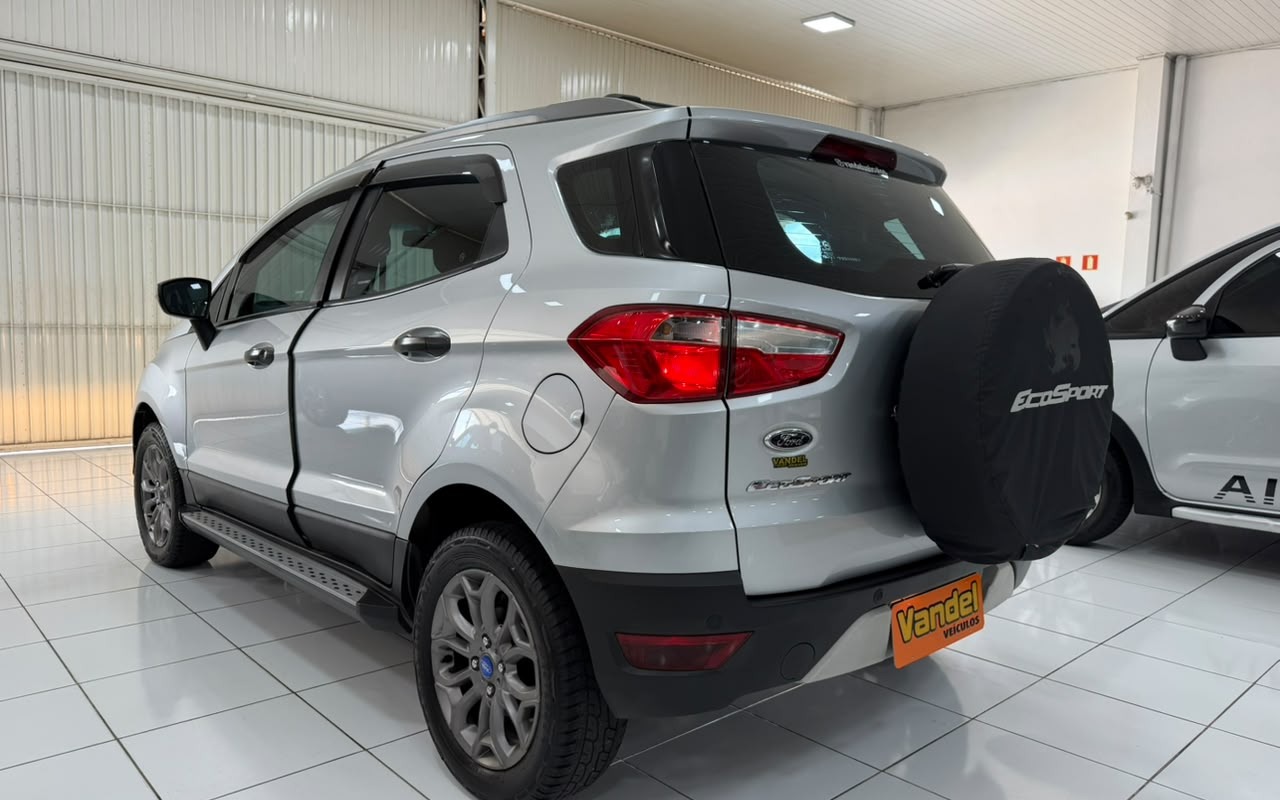 imagem-https://www.socarrao.com.br/sc-vehicle-images-prod/4031059/1790090498613-V2hhdHNBcHAgSW1hZ2UgMjAyNi0wOS0yMiBhdCAxMi4wNy4xMCAoMSkuanBlZw.jpeg