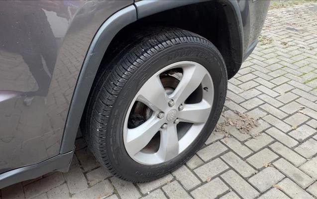 imagem-https://www.socarrao.com.br/sc-vehicle-images-prod/4031190/1790090885625-QKR-7F68_06.jpg