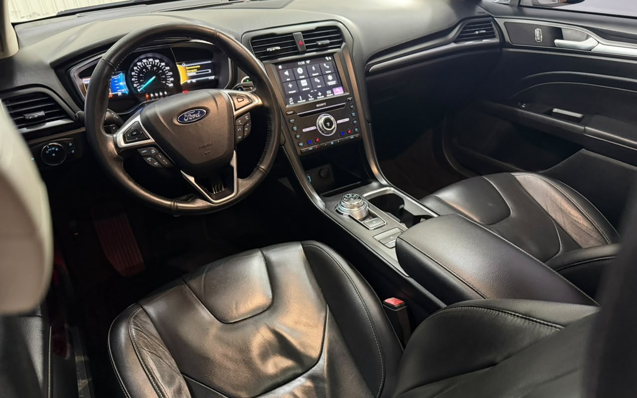 imagem-https://www.socarrao.com.br/sc-vehicle-images-prod/4031234/1790090964487-V2hhdHNBcHAgSW1hZ2UgMjAyNi0wOS0yMiBhdCAxMi4wNi41MyAoMSkuanBlZw.jpeg