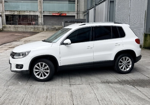 Volkswagen Tiguan 2012 Branco — foto 1 de 3