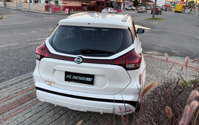 imagem-https://www.socarrao.com.br/sc-vehicle-images-prod/4031328/1790091178096-0b7bfd79c5154c3abaee4a397855375d_1790091083751.jpg