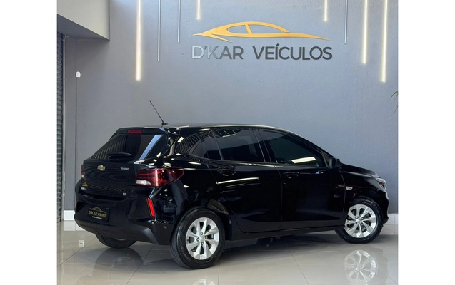 imagem-https://www.socarrao.com.br/sc-vehicle-images-prod/4031380/1790091253588-7_080846.jpg