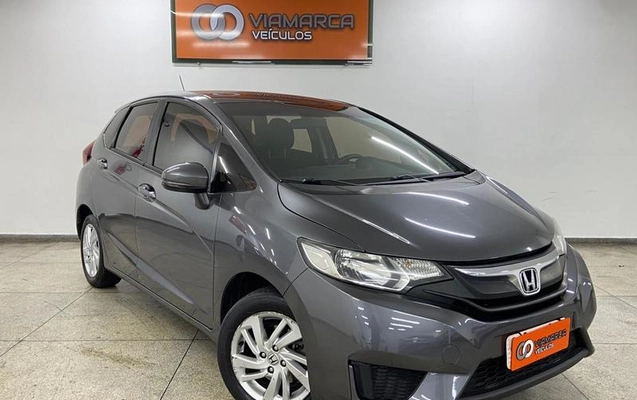 imagem-https://www.socarrao.com.br/sc-vehicle-images-prod/4031495/1790198376360-8500881_17_B_9b664ffb6d.jpeg