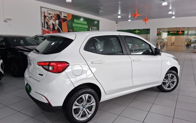 imagem-https://www.socarrao.com.br/sc-vehicle-images-prod/4031505/1790091668738-1_124101.jpg