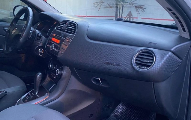 imagem-https://www.socarrao.com.br/sc-vehicle-images-prod/4031602/1790091831594-8309900_7_B_3a89fbdbed.jpeg