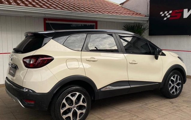 imagem-https://www.socarrao.com.br/sc-vehicle-images-prod/4031613/1790091837397-8347073_4_B_3b22a97913.jpeg