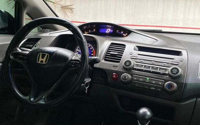 imagem-https://www.socarrao.com.br/sc-vehicle-images-prod/4031634/1790091848734-8488358_7_B_45ce21635b.jpeg