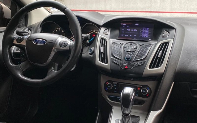 imagem-https://www.socarrao.com.br/sc-vehicle-images-prod/4031635/1790091849597-8494601_6_B_202c38bade.jpeg
