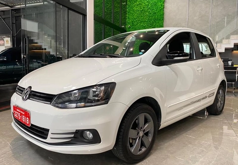 Volkswagen Fox 2018 Branco — foto 1 de 3
