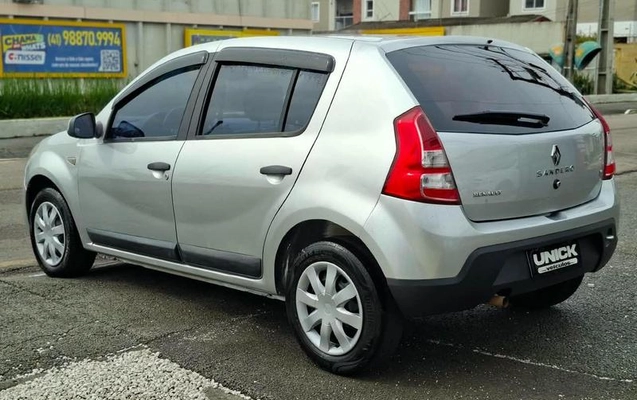 imagem-https://www.socarrao.com.br/sc-vehicle-images-prod/4031719/1790091996014-8500964_10_B_144deca223.jpeg