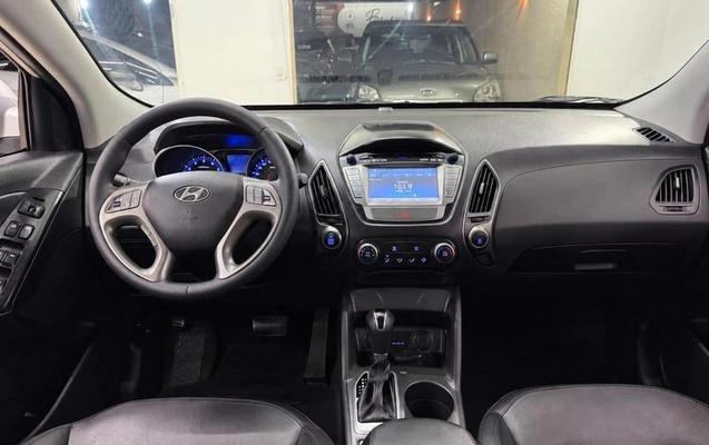 imagem-https://www.socarrao.com.br/sc-vehicle-images-prod/4032217/1790093350422-8481845_9_B_334ec58c8d.jpeg