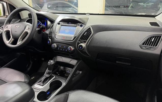 imagem-https://www.socarrao.com.br/sc-vehicle-images-prod/4032217/1790093350423-8481845_13_B_f22a818bd0.jpeg