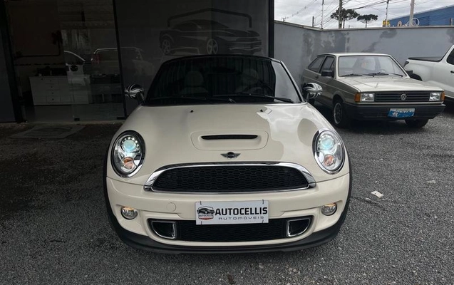 imagem-https://www.socarrao.com.br/sc-vehicle-images-prod/4032241/1790093929285-8500499_23_B_9c7ca9e29f.jpeg