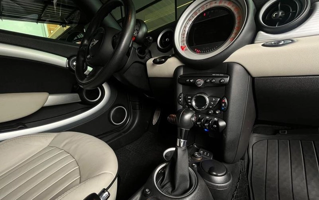 imagem-https://www.socarrao.com.br/sc-vehicle-images-prod/4032241/1790093929305-8500499_1_B_e225f93fab.jpeg