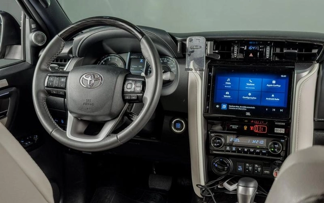 imagem-https://www.socarrao.com.br/sc-vehicle-images-prod/4032460/1790094132780-8484370_11_B_a7ada47646.jpeg