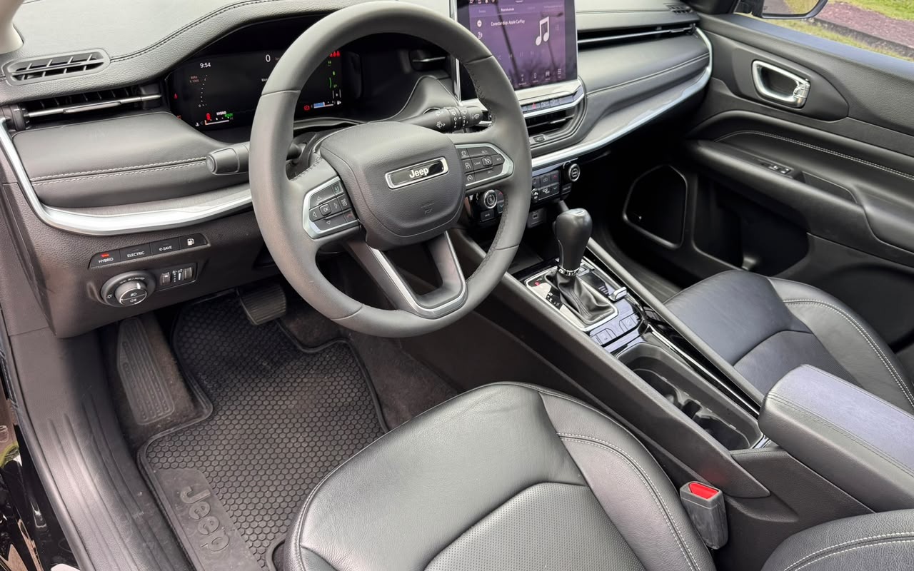 imagem-https://www.socarrao.com.br/sc-vehicle-images-prod/4032650/1790094551245-V2hhdHNBcHAgSW1hZ2UgMjAyNi0wOS0yMiBhdCAxMS4yOS4yNCAoMykuanBlZw.jpeg