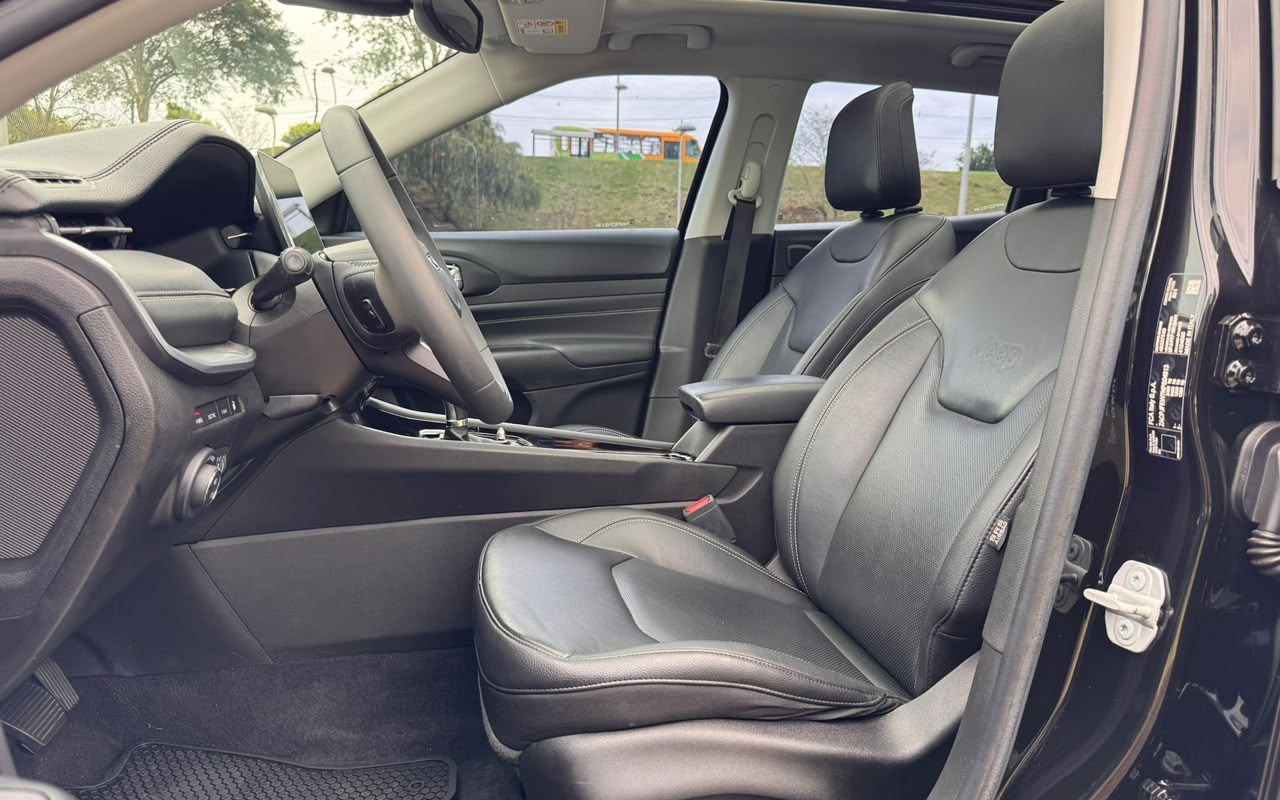 imagem-https://www.socarrao.com.br/sc-vehicle-images-prod/4032650/1790094551576-V2hhdHNBcHAgSW1hZ2UgMjAyNi0wOS0yMiBhdCAxMS4yOS4yNSAoMykuanBlZw.jpeg